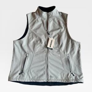 Berne Women’s Plus Size 2XL Softshell Vest Full Zip Gray Outdoor Work NWT